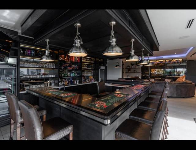 5 BEDROOM HOUSE FOR SALE IN MIDSTREAM RIDGE